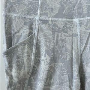 Lululemon Womens Crop Leggings